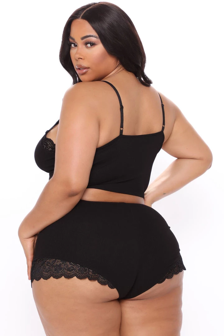 Fashion Nova Sleepy Dreams Thermal PJ Short Set - Black Influencer Looks 5 Fashion Nova Sleepy Dreams Thermal PJ Short Set - Black Influencer Looks