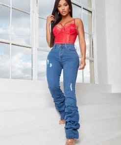 Fashion Nob Influencer Looks Somebody To Love Lace Teddy - Red