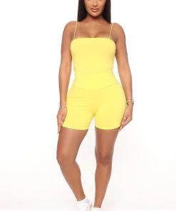 Mysite Hailee Crop Tank Top - Yellow