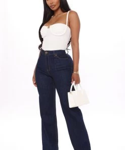 Fashion Nova Sorry Don't Need You Cropped Top - White Influencer Looks 8 Fashion Nova Sorry Don't Need You Cropped Top - White Influencer Looks