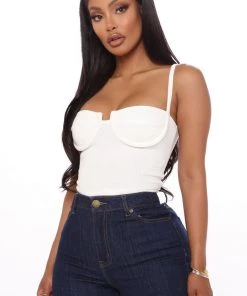 Fashion Nova Sorry Don't Need You Cropped Top - White Influencer Looks 7 Fashion Nova Sorry Don't Need You Cropped Top - White Influencer Looks