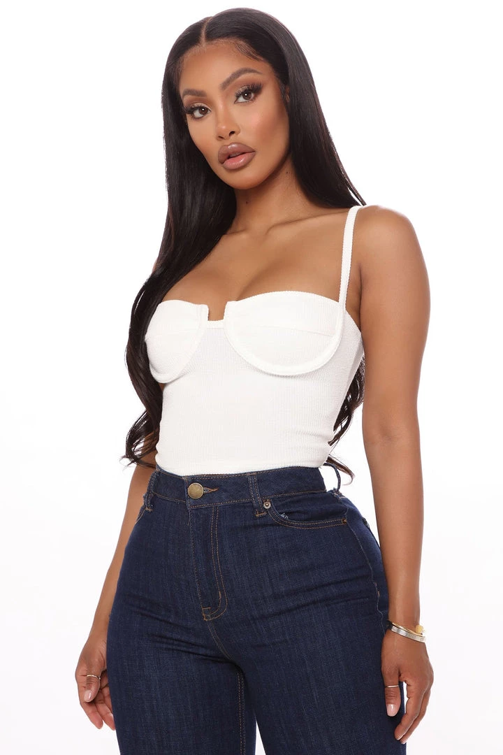Fashion Nova Sorry Don't Need You Cropped Top - White Influencer Looks 3 Fashion Nova Sorry Don't Need You Cropped Top - White Influencer Looks