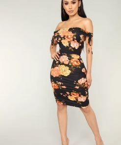 Mysite Sweet Little Flower Ruched Dress - Black NEW IN