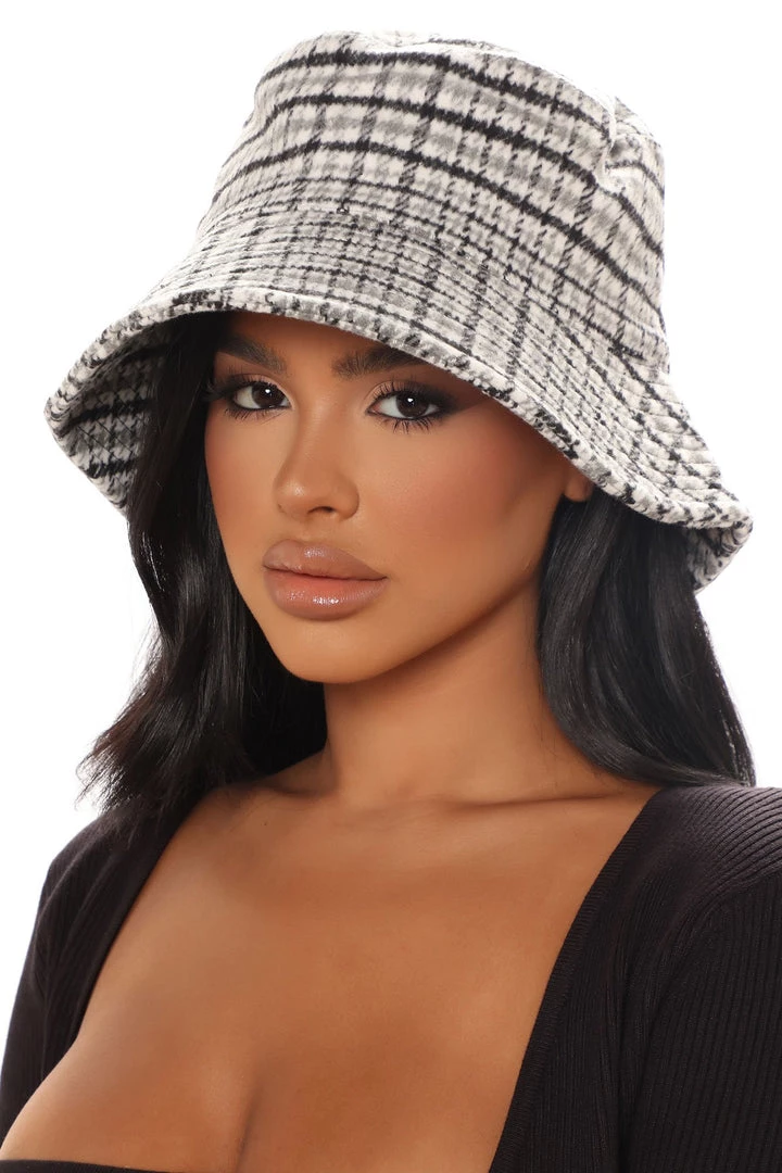 FashionNob Caught Feelings Bucket Hat - Black Best Sellers 4 FashionNob Caught Feelings Bucket Hat - Black Best Sellers