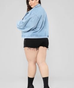 Fashion Nob Trixie Girl Denim Jacket - Medium Wash Influencer Looks 17 Fashion Nob Trixie Girl Denim Jacket - Medium Wash Influencer Looks