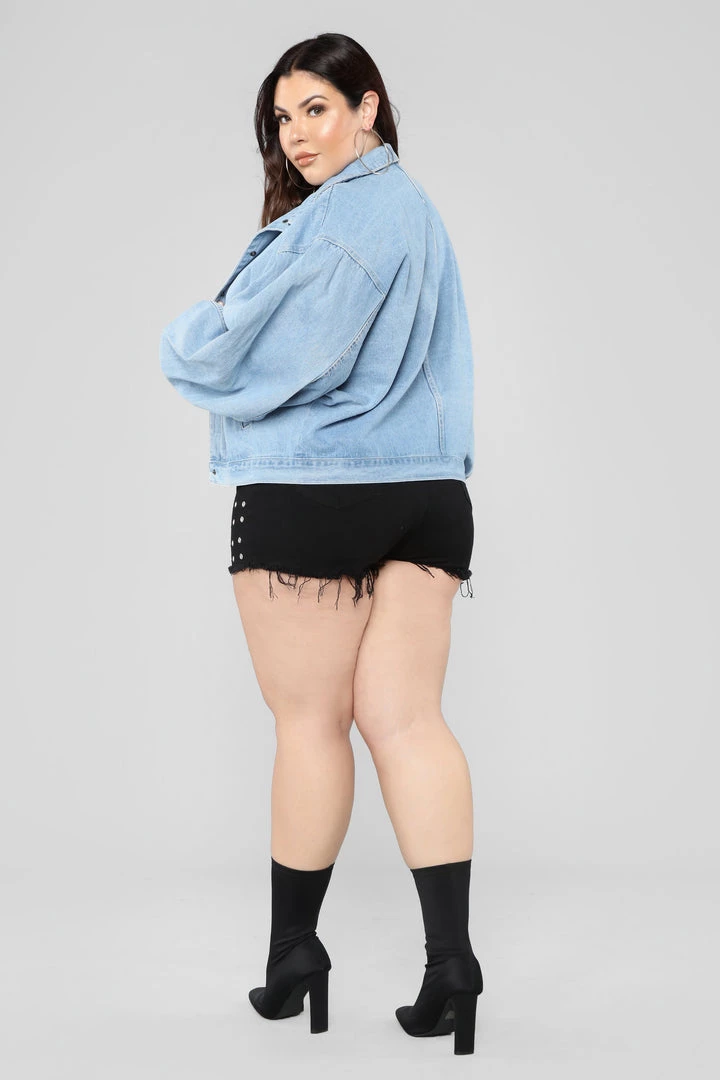 Fashion Nob Trixie Girl Denim Jacket - Medium Wash Influencer Looks 9 Fashion Nob Trixie Girl Denim Jacket - Medium Wash Influencer Looks