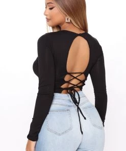 Fashion Nova Sunsets On Venice Backless Long Sleeve Top - Black
