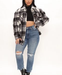 Fashion Nova Best Sellers Soho Straight Ankle Jeans - Medium Blue Wash