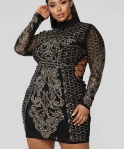 Fashion Nova Dynasty Studded Dress - Black Influencer Looks 17 Fashion Nova Dynasty Studded Dress - Black Influencer Looks