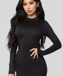 Fashion Nob Influencer Looks Full Coverage Maxi Dress - Black