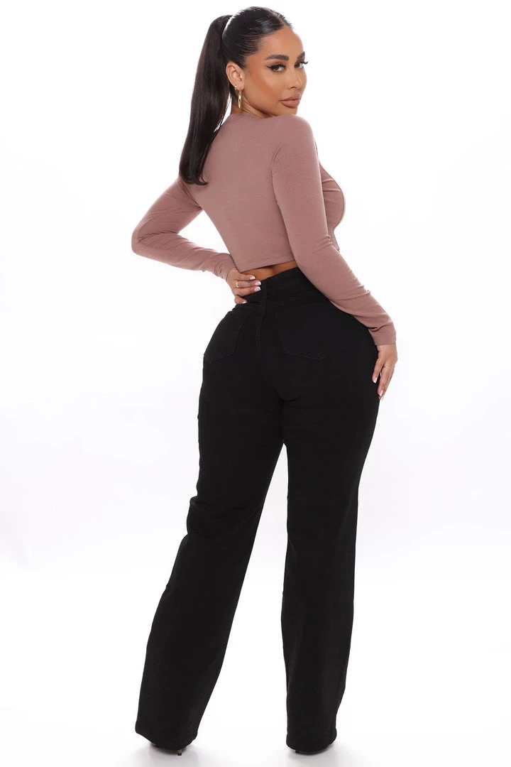 Fashion Nova Coraline High Rise Straight Leg Jeans - Black 4 Fashion Nova Coraline High Rise Straight Leg Jeans - Black