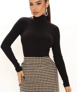 Fashion Nova Don't Loose Focus Turtleneck Sweater - Black Teddies & Babydolls