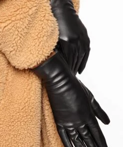 Fashion Nova She's A Mystery Gloves - Black