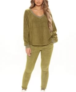 Fashion Nova Teddies & Babydolls Cozy Days Fleece Pullover - Olive 4 Fashion Nova Teddies & Babydolls Cozy Days Fleece Pullover - Olive