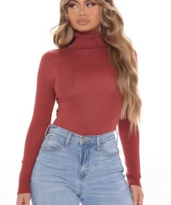 Fashion Nova Lena Turtleneck Top - Rust