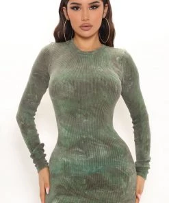 Fashion Nob All Weekend Long Ribbed Midi Dress - Green/combo