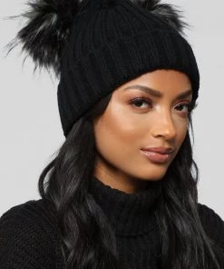 Fashion Nova Teddies & Babydolls Knitted Up Beanie - Black