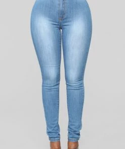 Fashion Nova Sophie High Waist Jegging - Medium Blue Wash Influencer Looks