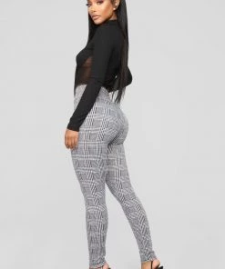 Fashion Nova Teddies & Babydolls What A Houndstooth Print Leggings - Black/White