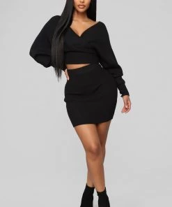Fashion Nova SETS Cuddle Me Now Skirt Set - Black