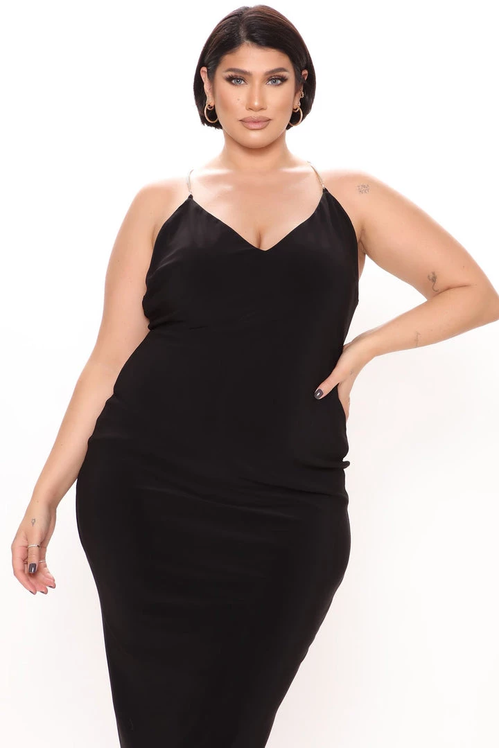 Fashion Nob Influencer Looks Back In Chains Midi Dress - Black 6 Fashion Nob Influencer Looks Back In Chains Midi Dress - Black