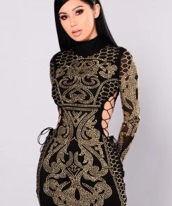 Fashion Nova Dynasty Studded Dress - Black Influencer Looks 12 Fashion Nova Dynasty Studded Dress - Black Influencer Looks