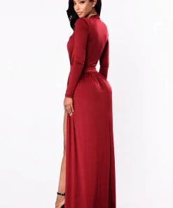 Fashion Nova Spree Dress - Burgundy Influencer Looks