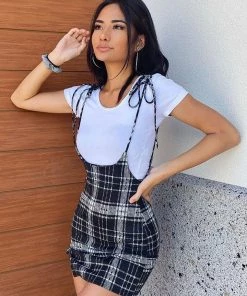 Fashion Nova Give Me You Skirt - Black/White Influencer Looks