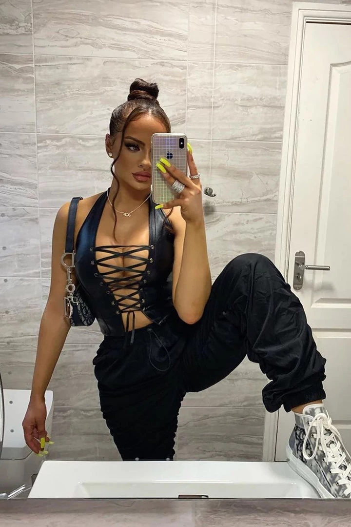 Fashion Nova Influencer Looks Sporty Girl Ruched Jogger Pant - Black 3 Fashion Nova Influencer Looks Sporty Girl Ruched Jogger Pant - Black